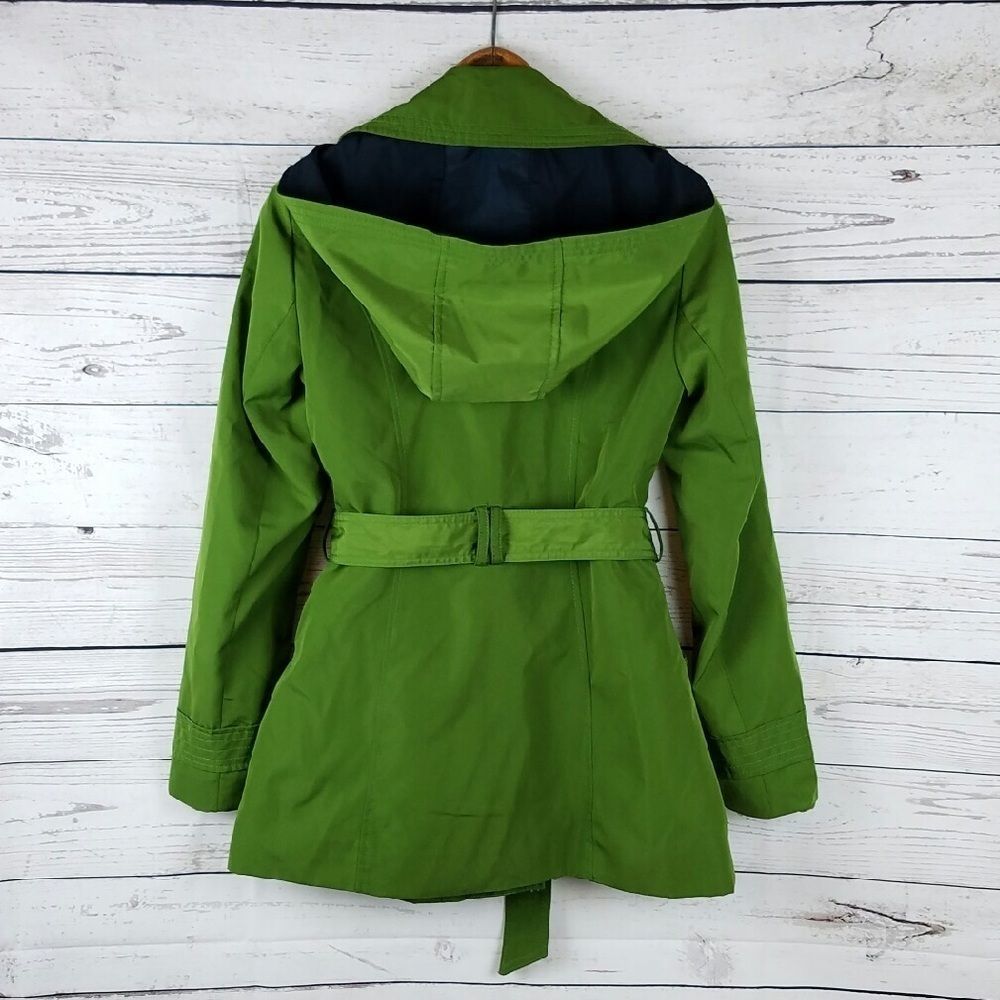 Design Rain Coat - Picture 2 of 4